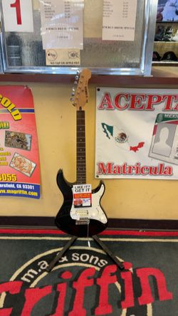 Yamaha Black And White Solid Body Electric guitar