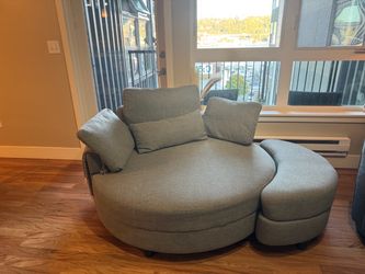 Brayden Studio® Dashton 51.2'' Wide Barrel Chair and Ottoman