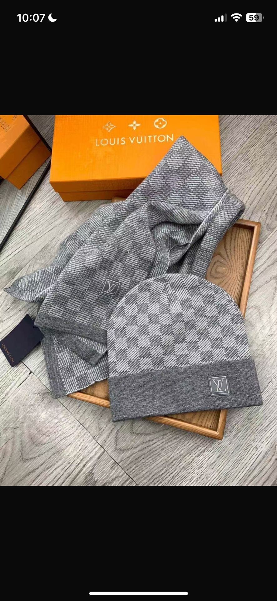 LV BEANIE AND SCARF