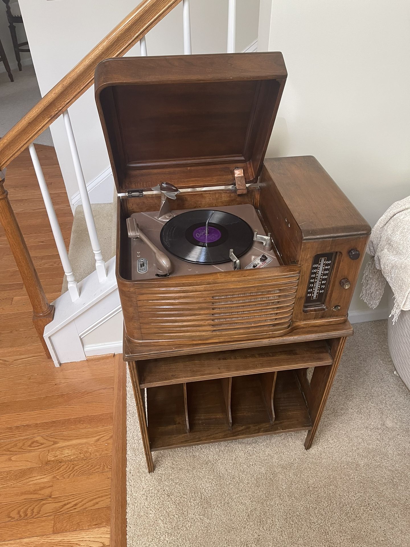 Antique Philco Radio