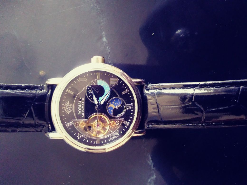 ROBISI Kinetic Mens Dress Watch