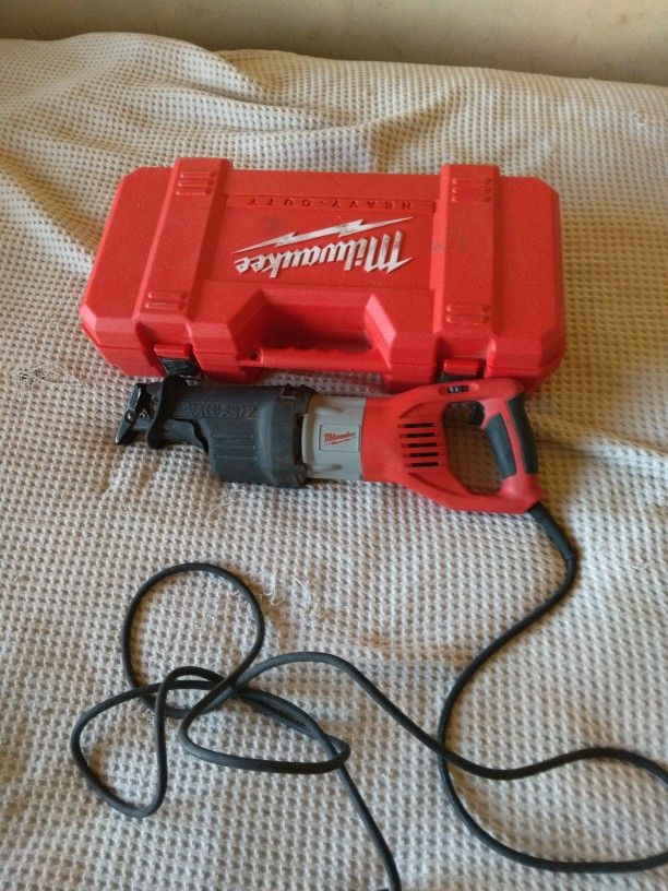 Milwaukee Super Sawzall 15 Amp