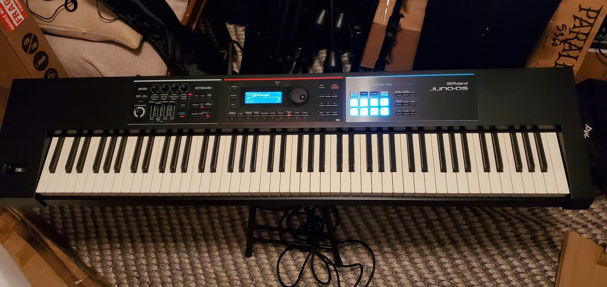 Roland Juno ds 88 Key Synthesizer