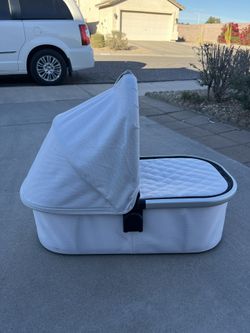 Uppababy Bassinet