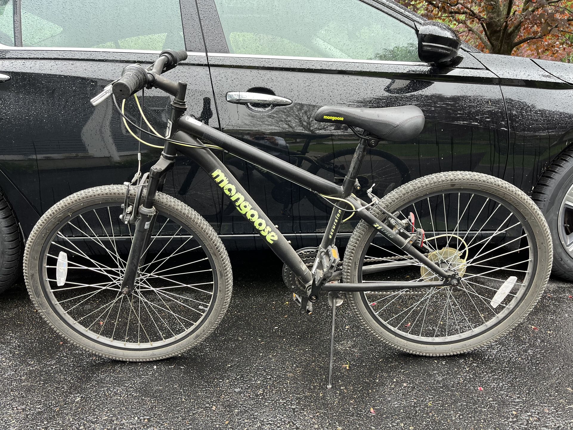 Mongoose Excursion Mountain Bike, Boys', 24", Black/Neon Green