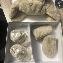 UGG Beanie, Bootie and Mitten Set