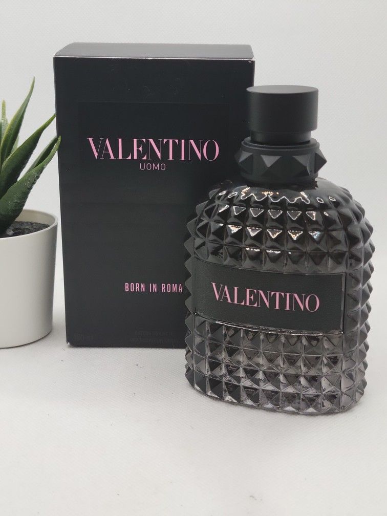 Valentino
Uomo Born In Roma Eau de Toilette
3.4 fl