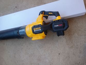 Sopladora FLEXVOLT 60v solo la erramienta