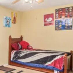 Twin Bed Farme and Mattress Very Great Condition 