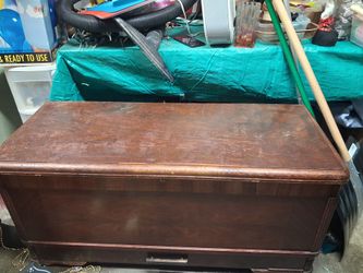 Cedar Hope Chest