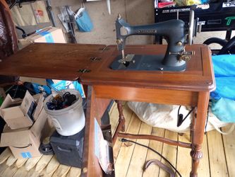 Vintage Kenmore Antique Long Shuttle Sewing Machine 