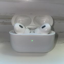AirPods Pro 2nd Gen. w/ MagSafe Charging Case - White