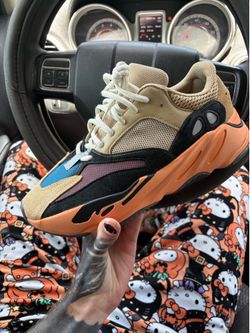 Yeezy boost 700 wave runner