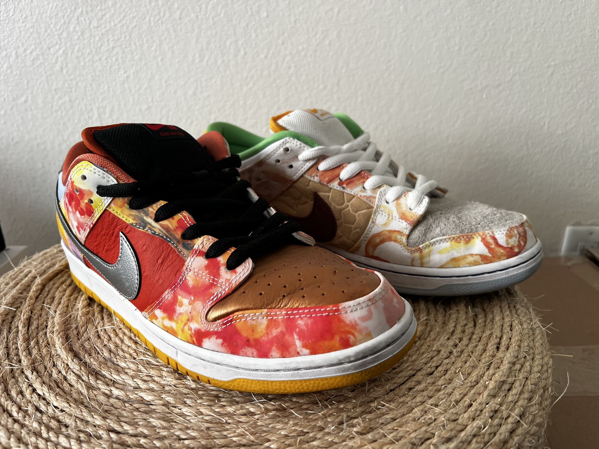 Nike SB Dunk Low Street Hawker (2021)