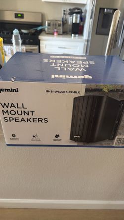 Wall mount speakers
