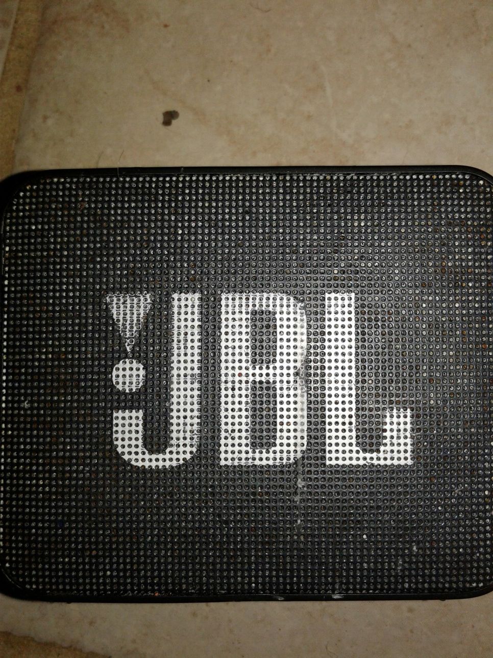 JBL BLUETOOTH SPEAKER TOP OF THE LINE EXTREMELY LOUD BLUETOOTH SPEAKER $60.00