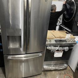 Refrigerator & Gas Stove 30 Inches GE