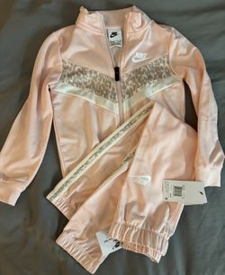 New Nike Set Size 6x