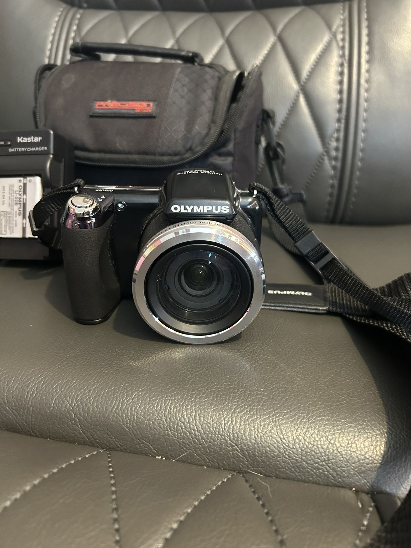OLYMPUS Digital Camera SP-810UZ BLK Black 14 MP 36X Zoom 3.0 LCD Wide Angle 28mm