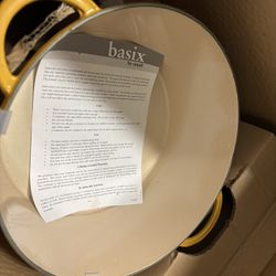 NEW IN BOX Staub 5.5 QT. vintage 90’s Dutch Oven - Made in France