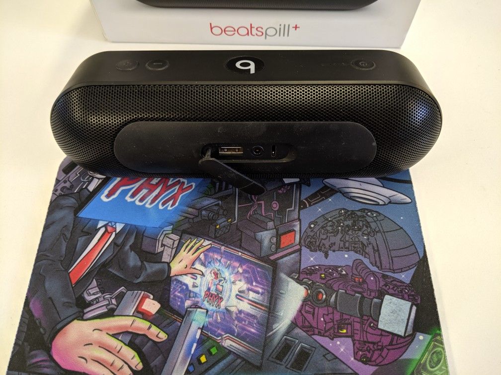 Beats by Dre Pill+ (Plus) Bluetooth Wireless Speaker A1680 - Black SCC2GJ12TGN1V $95