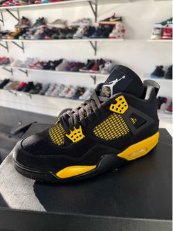 Jordan 4 Thunder