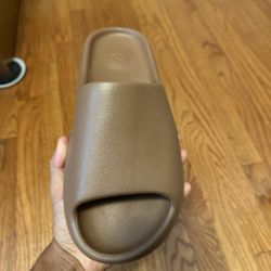 Yeezy Slide Flax Size 8