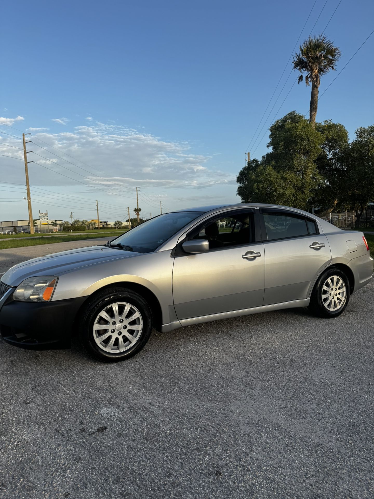 2012 Mitsubishi Galant