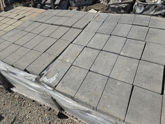 SURPLUS PAVERS $330 EACH PALLET (100 SQUARE FEET PER PALLET)