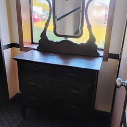 Vintage Antique Dresser With Harp Mirror