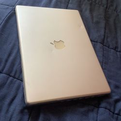 Apple Mac PowerBook G4 With Charger (cord Is Torn)