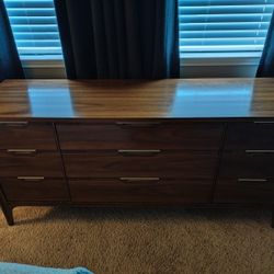 Kent Coffey Impact 9 Drawer Dresser With Mirror 