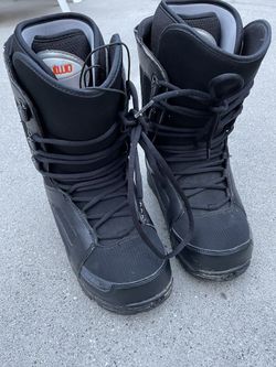 32 thirty two Prospect Snowboard boots sz 8