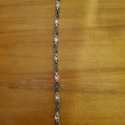 New Pretty Silver Plated Bracelet With Pink Stones 💗 8 Inches Long 