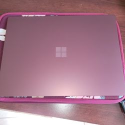 Microsoft Surface Laptop 