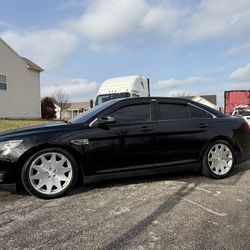 2016 Ford Taurus