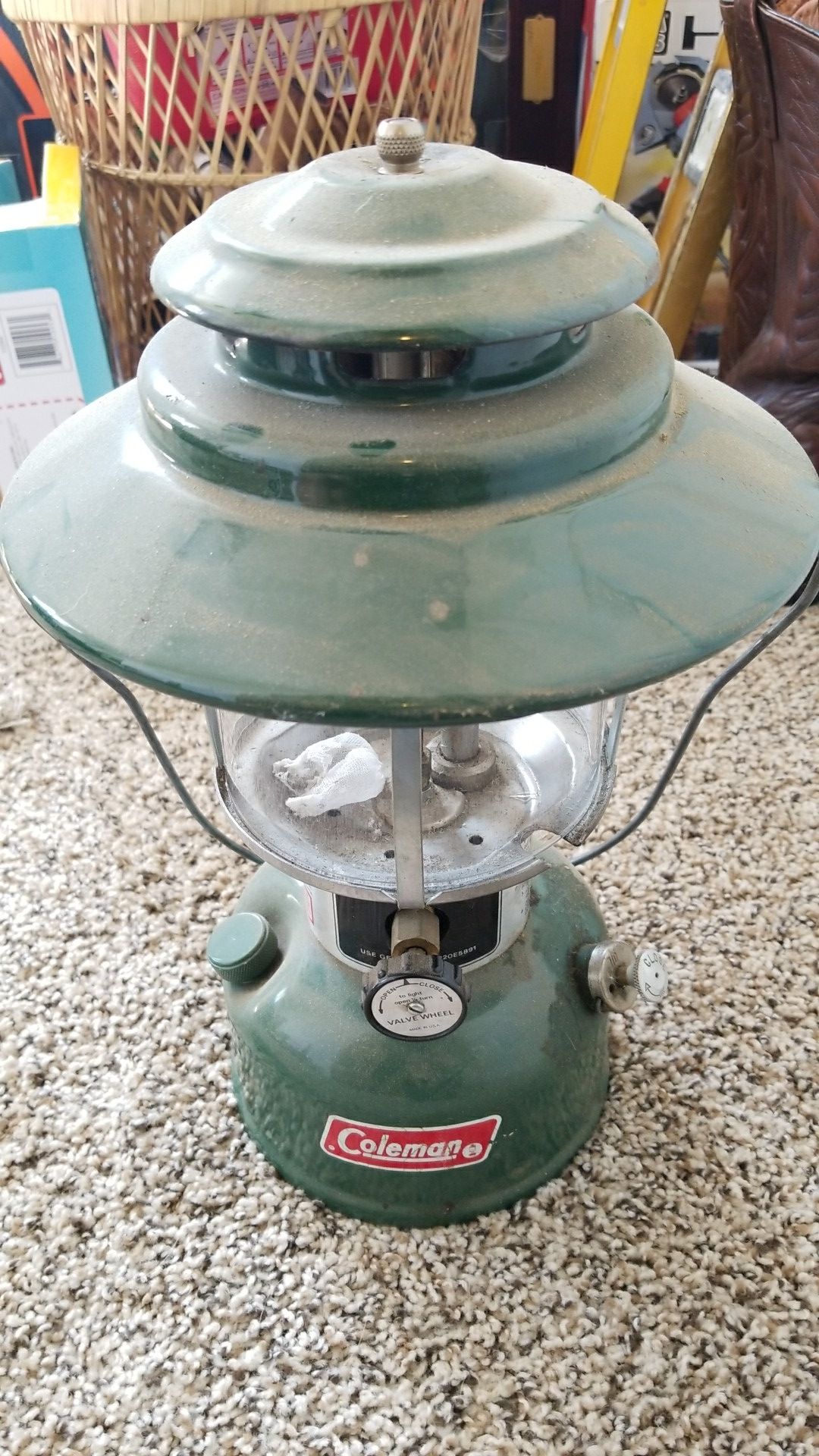 Coleman lantern