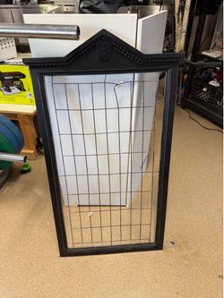 Wire picture hanger