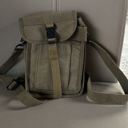 Military Surplus Shoulder Bag Olive Green Khaki with Organizer & Compartments