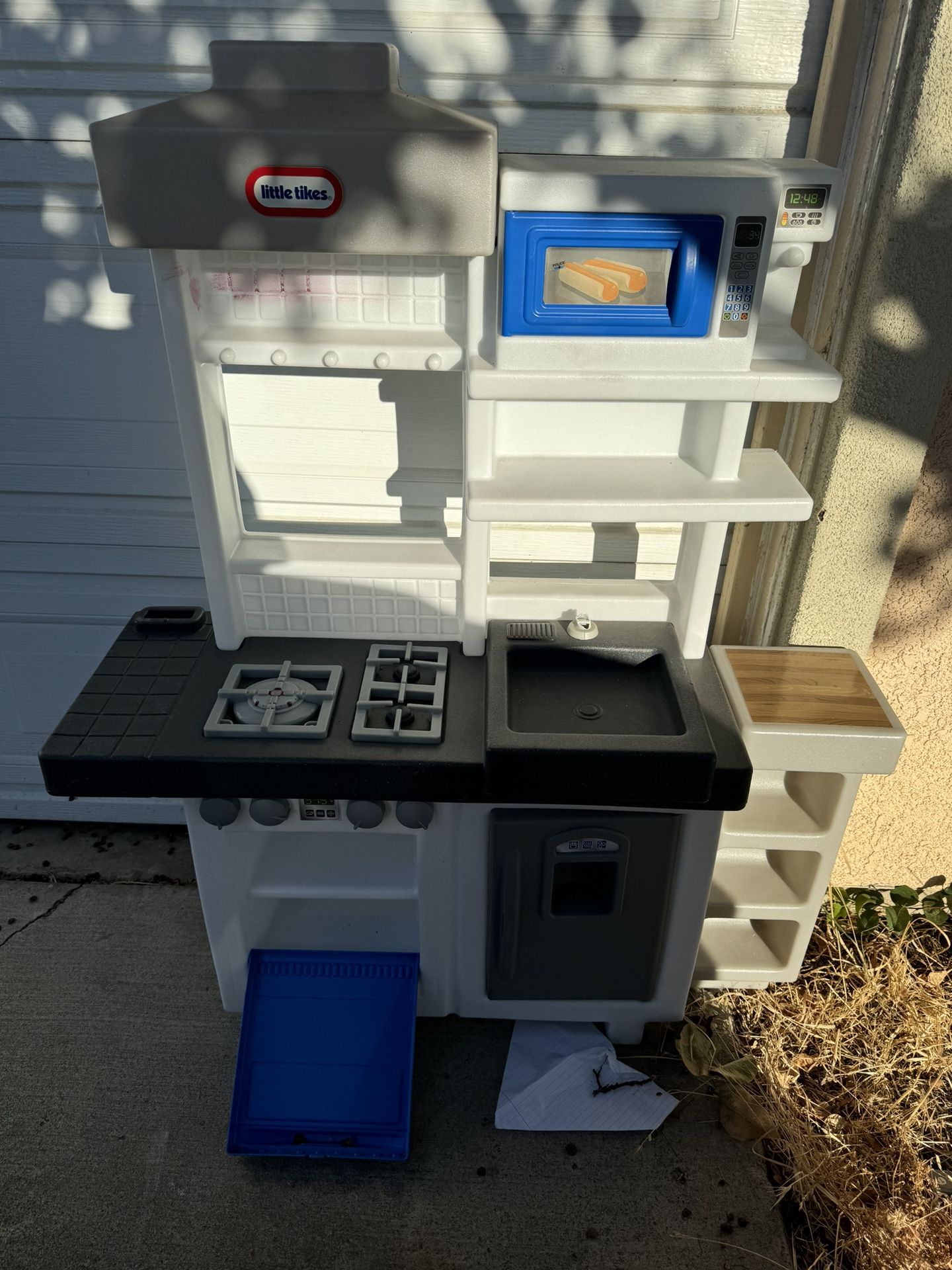Play Kitchen