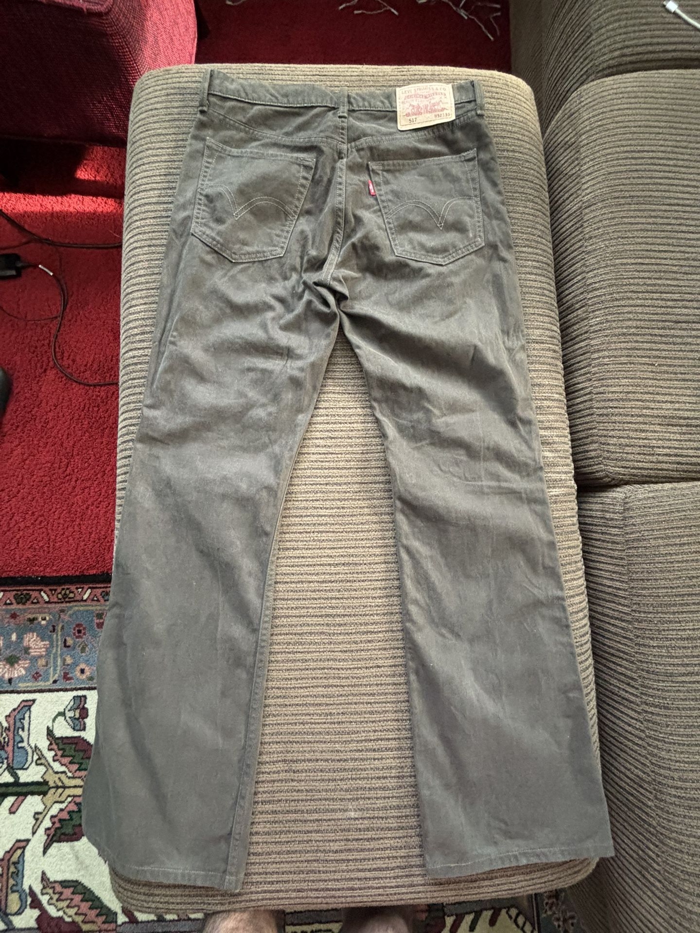 Brown Levi’s denim jeans