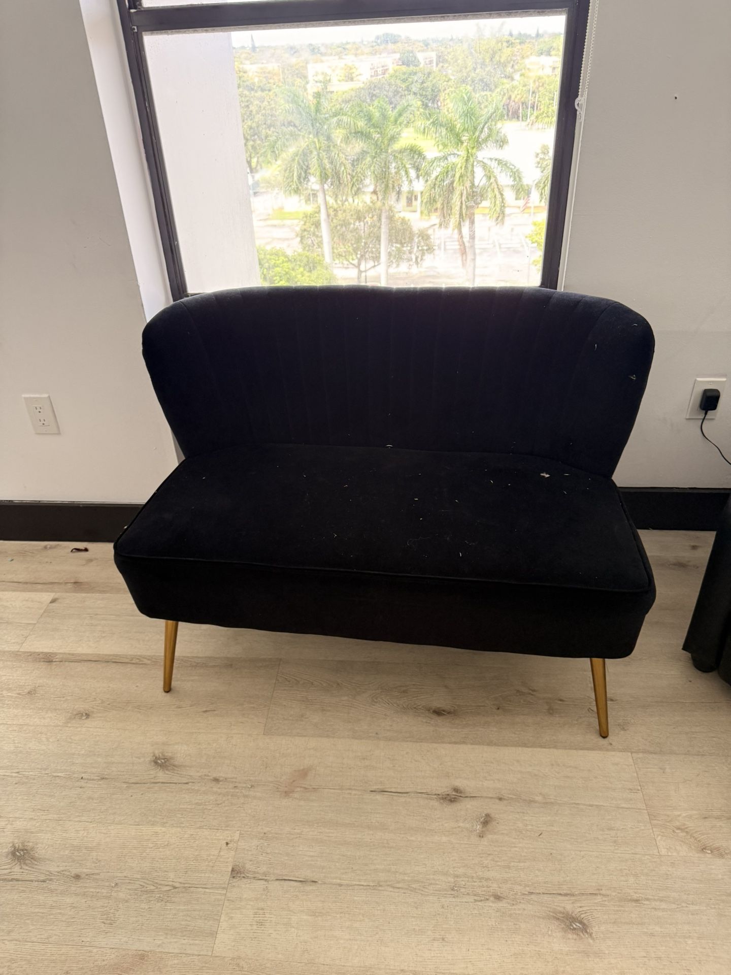 Small Couch For Salon Suite