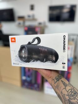 JBL - Charge 6 Portable Wireless Speaker (Brand New) Black