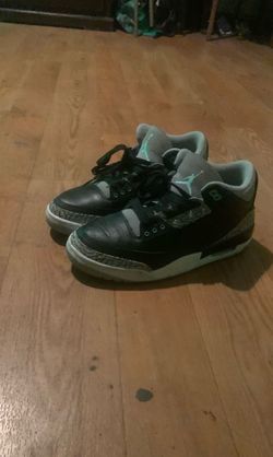 Jordan 3 green glow