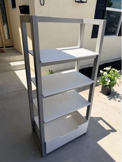 Book Shelf