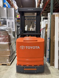 Stand up forklift Electric Toyota 7BPUE15 Order Picker
