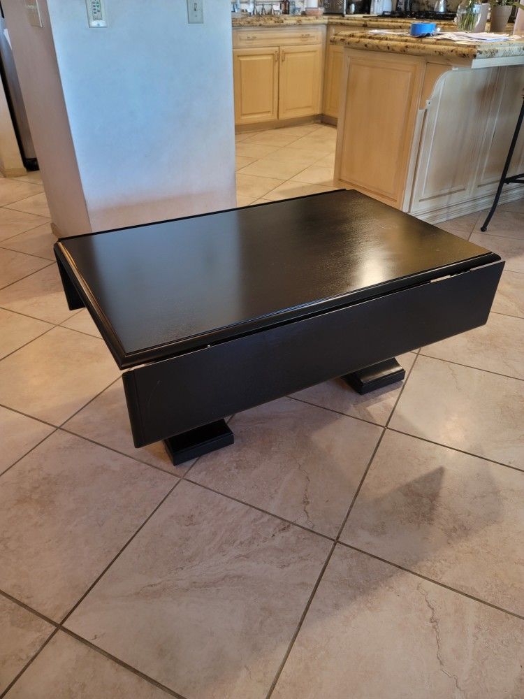 Elegant, high quality, Black wodden table