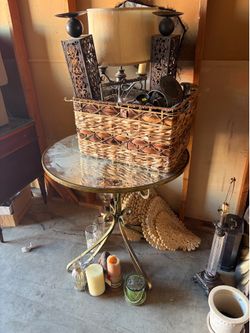 High-end table 150