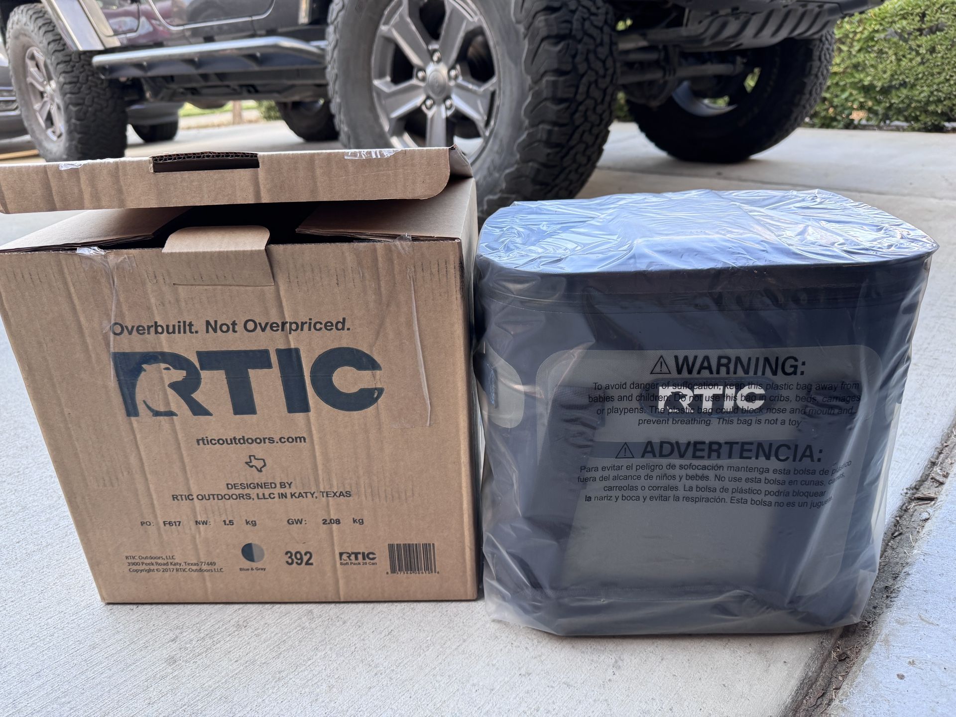 RTIC 20 Can Soft Cooler - New In Box