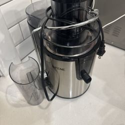 Sifene Juicer